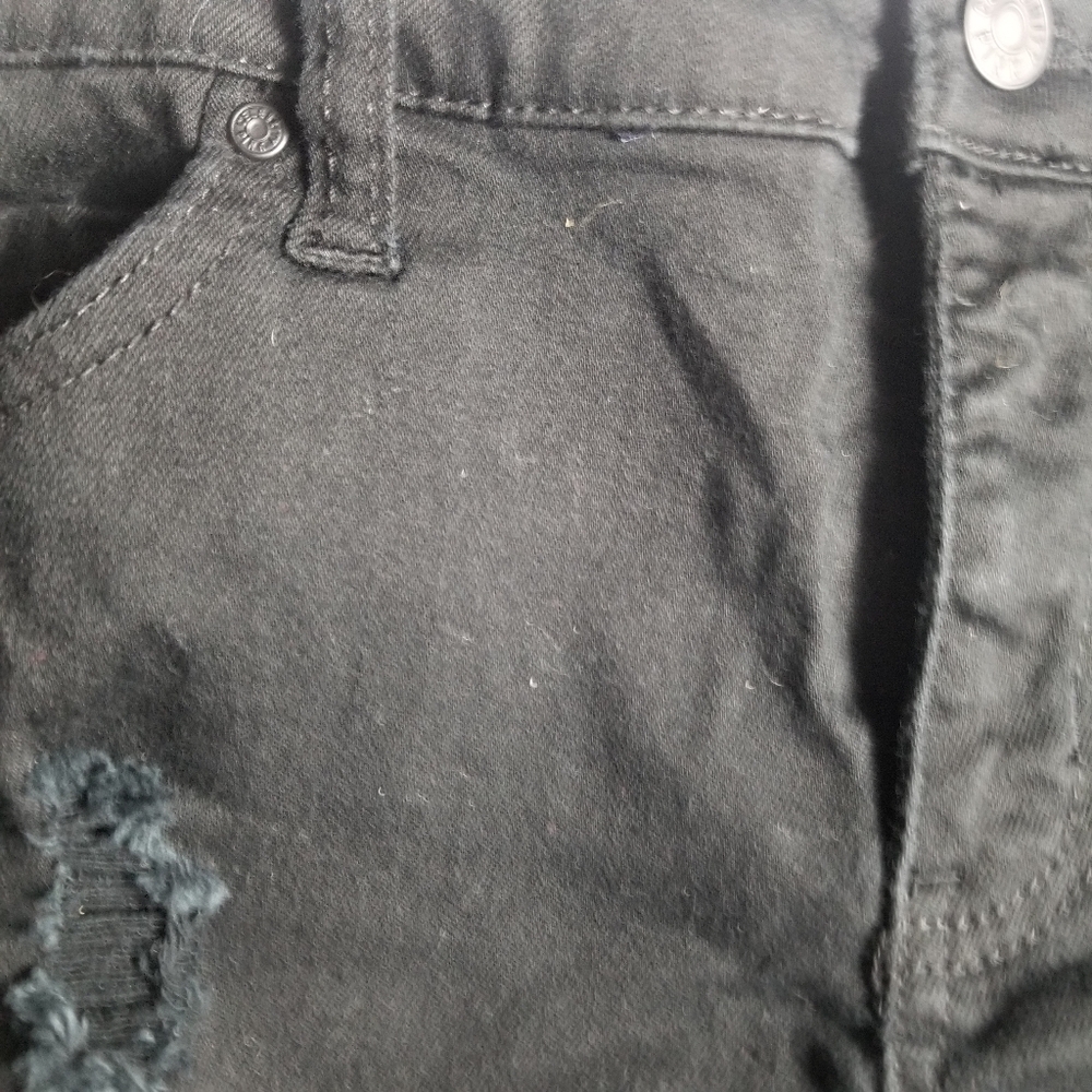CELEBRITY PINK JUNIORS BLACK DISTRESSED JEAN SHORTS SIZE 7/28 - Picture 12 of 14